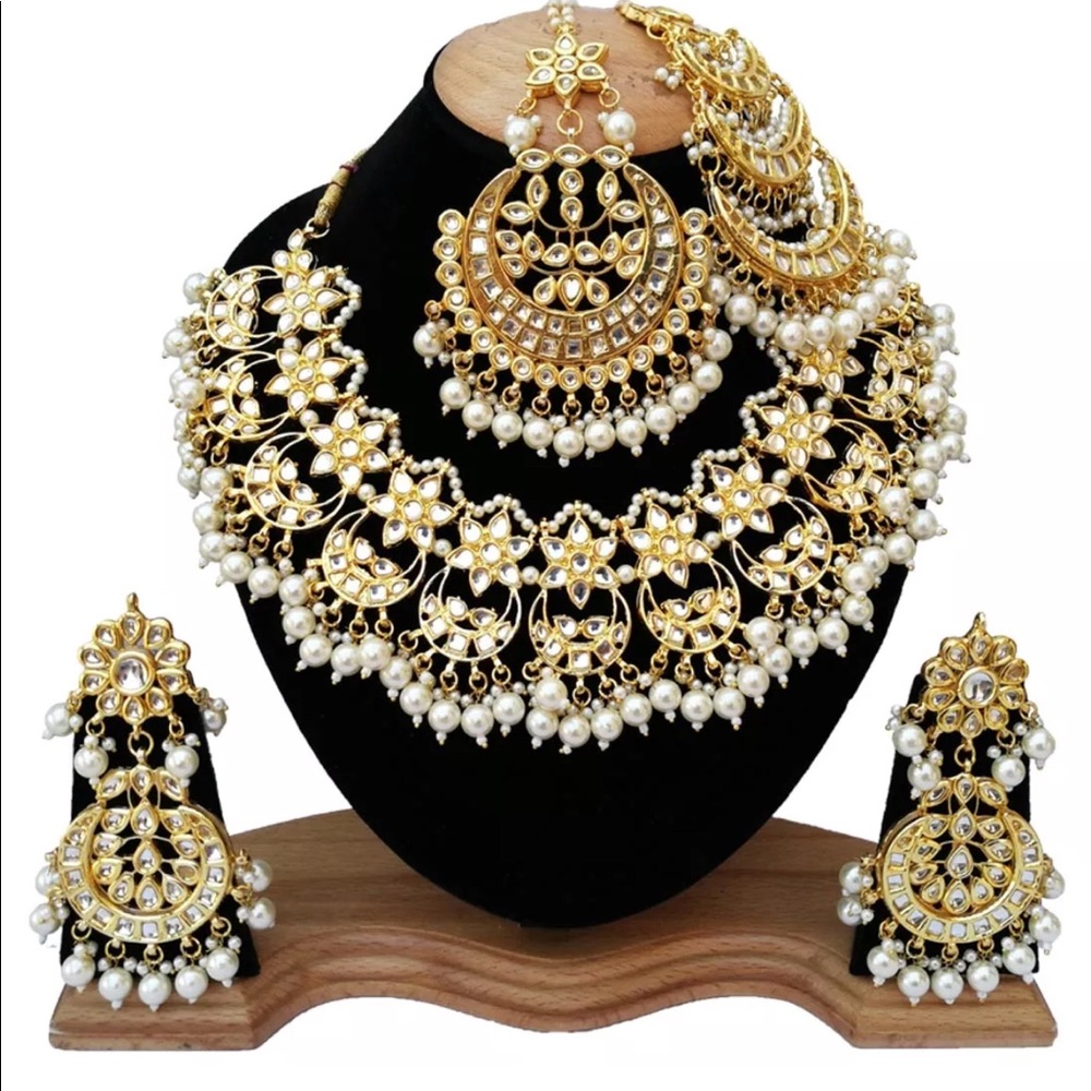 Indian/Pakistani Jewelry Set